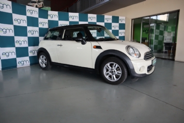 2013 MINI Cooper Mark III (90 kW) - ABS, AIRCON, CLIMATE CONTROL, ELECTRIC WINDOWS, AIRBAGS, ALARM, CRUISE CONTROL, PARTIAL-SERVICE RECORD, RADIO, AUX, CD. Finance available, trade-ins welcome, Rental, T&C'S apply!!!