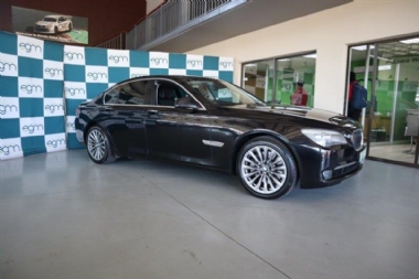 2012 BMW 750i (F01 - Mark I) Steptronic  - ABS, AIRCON, CLIMATE CONTROL, ELECTRIC WINDOWS, LEATHER SEATS, PARK DISTANCE CONTROL, REVERSE CAMERA, XENON LIGHTS, SUNROOF, AIRBAGS, ALARM, CRUISE CONTROL, PARTIAL-SERVICE RECORD, RADIO, USB, AUX. Finance available, trade-ins welcome, Rental, T&C'S apply!!!