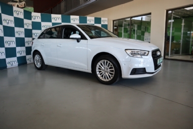 2018 Audi A3 1.0 TFSi S-tronic  - ABS, AIRCON, CLIMATE CONTROL, ELECTRIC WINDOWS, LEATHER SEATS, PARK DISTANCE CONTROL, XENON LIGHTS, AIRBAGS, ALARM, CRUISE CONTROL, FULL-SERVICE RECORD, RADIO, USB, AUX, CD, SPARE KEYS. Finance available, trade-ins welcome, Rental, T&C'S apply!!!