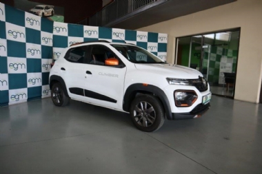 2022 Renault Kwid 1.0 Climber 5 Door Auto - ABS, AIRCON, CLIMATE CONTROL, ELECTRIC WINDOWS, PARK DISTANCE CONTROL, REVERSE CAMERA, AIRBAGS, ALARM, FULL-SERVICE RECORD, RADIO, BLUETOOTH, USB, AUX, SPARE KEYS. Finance available, trade-ins welcome, Rental, T&C'S apply!!!