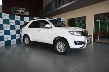 2012 Toyota Fortuner III 3.0 D-4D 4x4 - ABS, AIRCON, CLIMATE CONTROL, ELECTRIC WINDOWS, LEATHER SEATS, REVERSE CAMERA, TOWBAR, XENON LIGHTS, AIRBAGS, ALARM, CRUISE CONTROL, FULL-SERVICE RECORD, RADIO, USB, AUX, CD, SPARE KEYS. Finance available, trade-ins welcome, Rental, T&C'S apply!!!