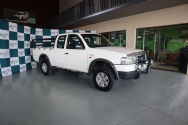 2005 Ford Ranger II 2500 TD XLT Super Cab  - ABS, AIRCON, ELECTRIC WINDOWS, TOWBAR, FULL-SERVICE RECORD, RADIO, USB, AUX, SPARE KEYS. Finance available, trade-ins welcome, Rental, T&C'S apply!!!