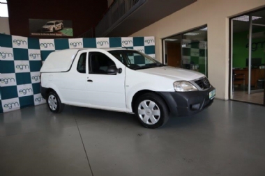 2019 Nissan NP200 1.6i Pack - ABS, AIRCON, CLIMATE CONTROL, AIRBAGS, ALARM, FULL-SERVICE RECORD, RADIO, CANOPY, CD. Finance available, trade-ins welcome, Rental, T&C'S apply!!!
