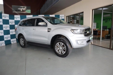 2017 Ford Everest 3.2 TDCi XLT Auto - ABS, AIRCON, CLIMATE CONTROL, ELECTRIC WINDOWS, LEATHER SEATS, PARK DISTANCE CONTROL, REVERSE CAMERA, TOWBAR, XENON LIGHTS, AIRBAGS, ALARM, CRUISE CONTROL, FULL-SERVICE RECORD, RADIO, BLUETOOTH, USB, CD, SPARE KEYS. Finance available, trade-ins welcome, Rental, T&C'S apply!!!

