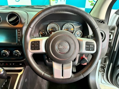 17339JeepCompass010-th.jpg