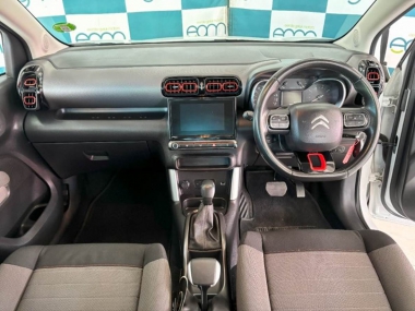17347CitroenC3008-th.jpg