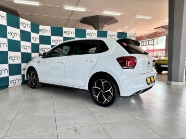 17364VWPolo007-th.jpg