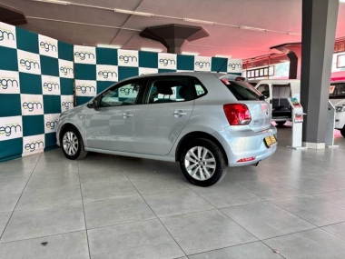 17376VWPoloVivo1.4013-th.jpg