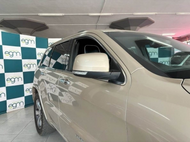 17384GrandCherokee004-th.jpg