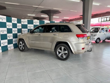 17384GrandCherokee018-th.jpg