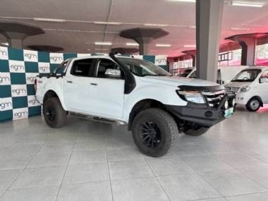 2014 Ford Ranger V 3.2 TDCi XLT Double Cab 4X4 Auto - ABS,
AIRCON,
CLIMATE CONTROL,
ELECTRIC WINDOWS,
LEATHER SEATS,
PARK DISTANCE CONTROL,
REVERSE CAMERA,
TOWBAR,
AIRBAGS,
ALARM,
CRUISE CONTROL,
FULL-SERVICE RECORD,
RADIO,
BLUETOOTH,
USB,
AUX,
CD,
SPARE KEYS.
Finance available, trade-ins welcome, T&C'S apply!!
