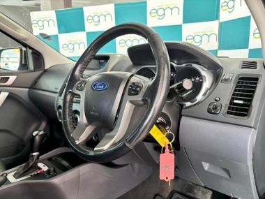 17387FordRangerV3.2TDCi009-th.jpg