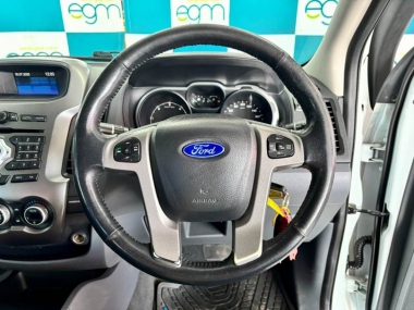 17387FordRangerV3.2TDCi010-th.jpg