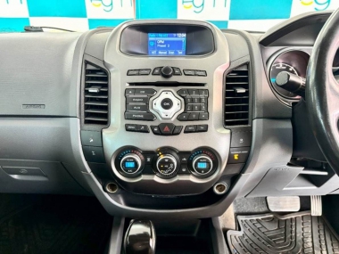 17387FordRangerV3.2TDCi011-th.jpg