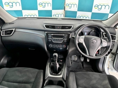 17400NissanXTrail008-th.jpg