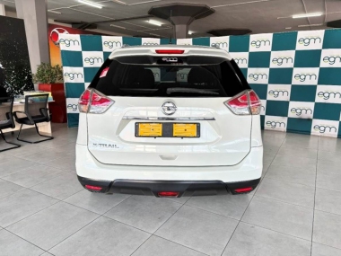 17400NissanXTrail018-th.jpg
