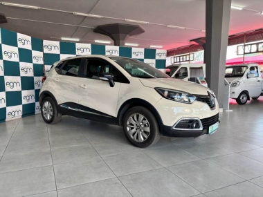 17401RenaultCapture900T001-1-th.jpg