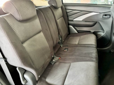 17402MitsubishiXpander007-th.jpg