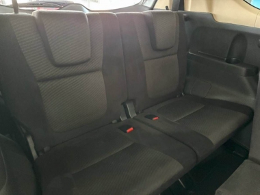 17402MitsubishiXpander008-th.jpg