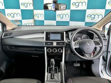 17402MitsubishiXpander010-th.jpg