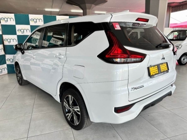 17402MitsubishiXpander020-th.jpg