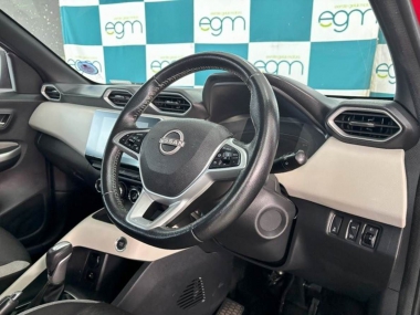 17424NissanMagnite009-th.jpg
