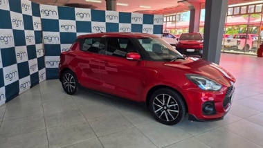 17555SuzukiSwift001-1-th.jpg