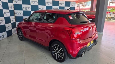 17555SuzukiSwift015-th.jpg
