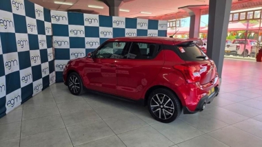 17555SuzukiSwift017-th.jpg
