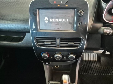 17564RenaultClio011-th.jpg