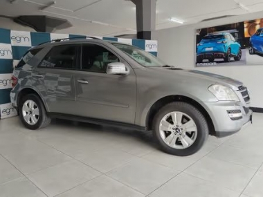 2011 Mercedes-Benz ML 350 CDI Auto - ABS,AIRCON,CLIMATE CONTROL,ELECTRIC WINDOWS,LEATHER SEATS,PARK DISTANCE CONTROL,REVERSE CAMERA,360 REVERSE CAMERA,SAT NAV,XENON LIGHTS,SUNROOF,AIRBAGS,ALARM,CRUISE CONTROL,PARTIAL-SERVICE RECORD,RADIO,BLUETOOTH, Finance available, Trade-ins welcome, Delivery country wide, T&C'S apply!!!