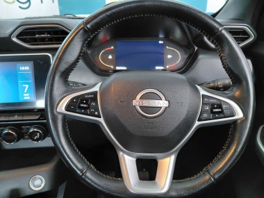 17882NissanMagnite011-th.jpg