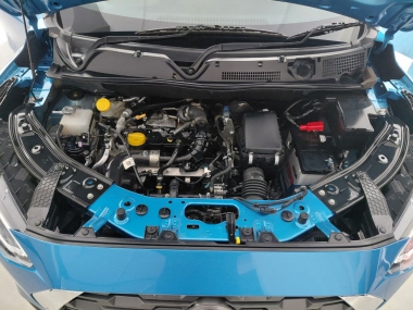 17882NissanMagnite018-th.jpg