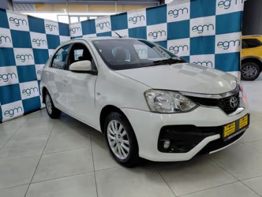 17896ToyotaEtios001-1-th.jpg
