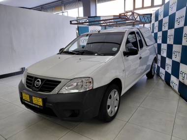 17915NissanNP2001.5dCi002-th.jpg