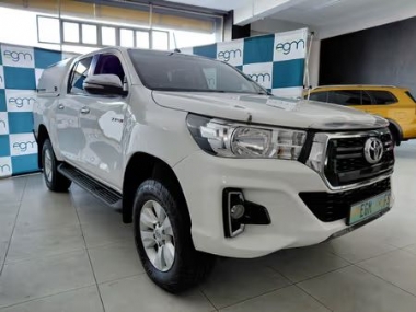 2017 Toyota Hilux 2.8 GD-6 Raider 4x4 Double-Cab Auto - AIRCON,ELECTRIC WINDOWS,REVERSE CAMERA,TOWBAR,L.E.D LIGHTS,AIRBAGS,ALARM,FULL-SERVICE RECORD,RADIO,BLUETOOTH,USB,AUX,SPARE KEYS.CRUISE CONTROL,HILL DECENT ASSISTANCE,STEELMATE,L.E.D BAR,DIFF-LOCK,MIRROR-LINK, Finance available, Trade-ins welcome, Delivery country wide, T&C'S apply!!!